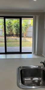 4 Bedroom Home in Aberglasslyn - Photo 3