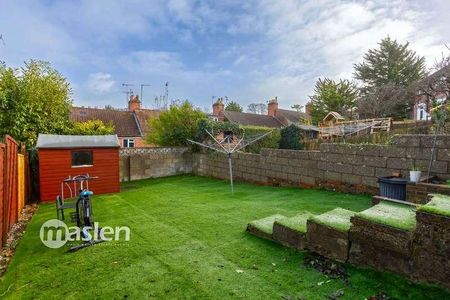 Kimberley Road, Brighton, BN2 - Photo 2