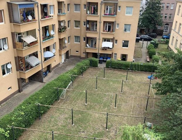 Renovierte Wohnung mit Balkon I Neulindenau-Leipzig I 825€ Warmmiete - Photo 1