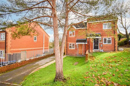 2 bedroom semi-detached house to rent - Photo 5