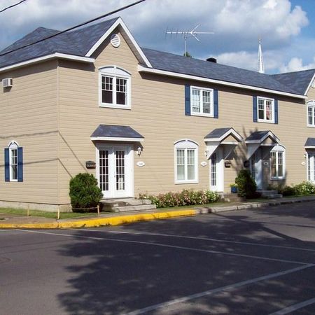 DISPONIBLE 1ER JUIN - CENTRE-VILLE JOLIETTE- SPLENDIDE 4 1-2 SUR 2 ÉTAGES(MAISON DE VILLE) - Photo 3