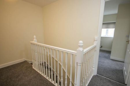 3 bedroom semi-detached house to rent - Photo 4