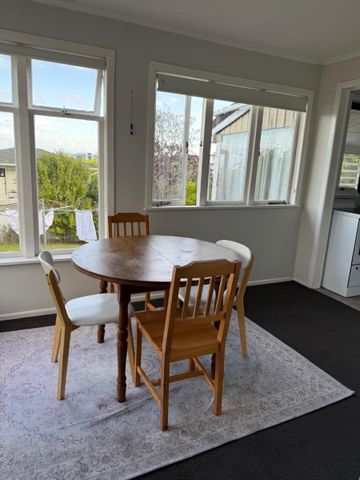 Spacious 3-bedroom home in a quite Milford crescent - Photo 4