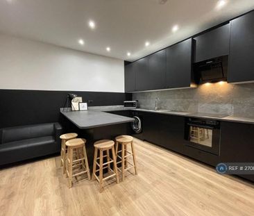 1 bedroom in a flat share to rent - Photo 1