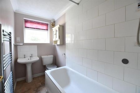 2 bedroom terraced house to rent - Photo 5