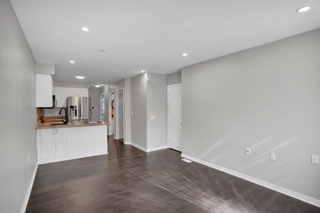 For Lease - 58 Avenue Street Unit# Upper, Oshawa, Ontario - Photo 3