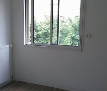 Location Appartement 3 pièces 62m² - Photo 3