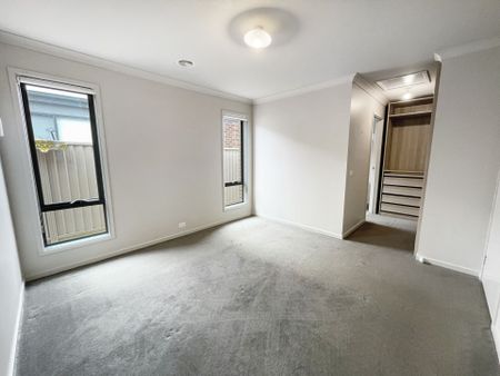 42 Gallant Way, Winter Valley - Photo 5