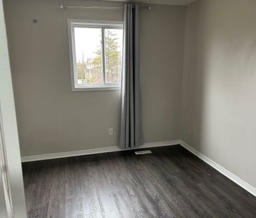 For Lease - 987 Prosperity Court, London East, Ontario - Photo 6