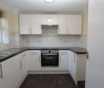 2 bedroom house to rent Haddon Park, Colchester, CO1 - Photo 4