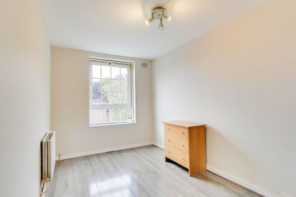 2 Bed Flat, Pilgrim House, SE1 - Photo 1