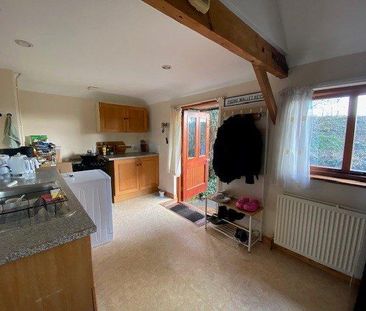 2 bedroom detached house to rent - Photo 5
