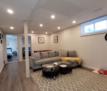 For Lease - 18 16TH Street, Wasaga Beach, Ontario - Photo 3