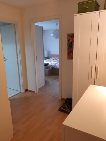 Bel appartement avec terrasse dans un cadre calme et verdoyant - Photo 4