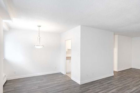 5460 Sunnybrooke Avenue, Côte Saint-Luc, QC - Photo 2
