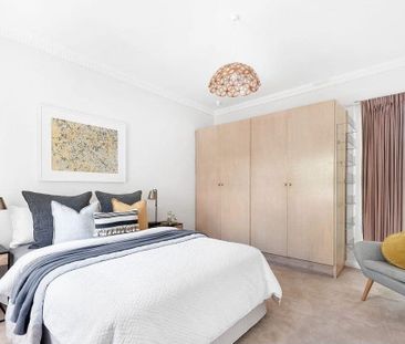 2/5 Webb Street, Brighton - Photo 3