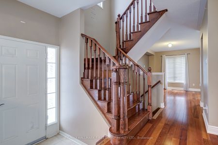 Semi-Detached Home For Lease | W8121836 - Photo 5