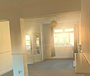 Terraced House to rent on - Photo 2