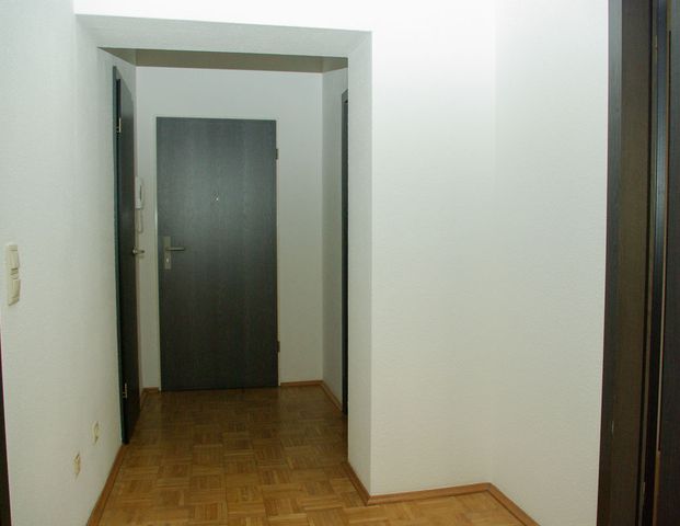 - Kleine Wohnung mit Parkett und Badewanne - Photo 1