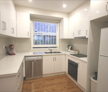 STYLISH TWO BEDROOM APARTMENT. - Photo 4