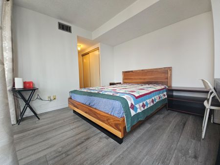 For Lease - 55 Centre Avenue Unit# 1806, Toronto, Ontario - Photo 4