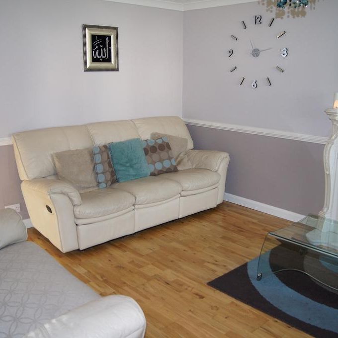 3 bedroom semi-detached house to rent - Photo 1