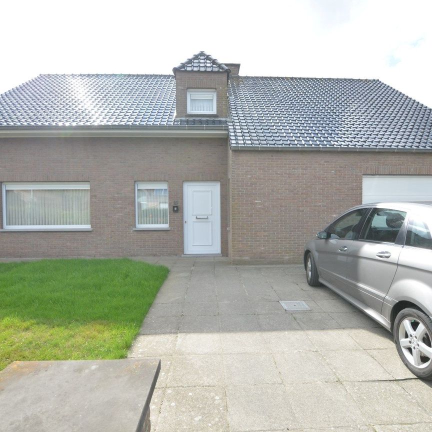 Rustig gelegen villa te Gistel (683m²) - Foto 1