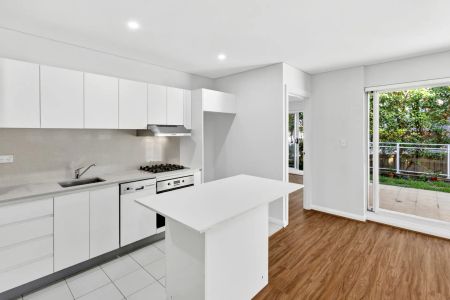 Stunning Designer Two Bedroom Apartment - Photo 3