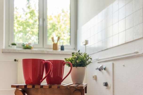 Lichterfüllte 2-Raum-Wohnung mit Balkon - Foto 1