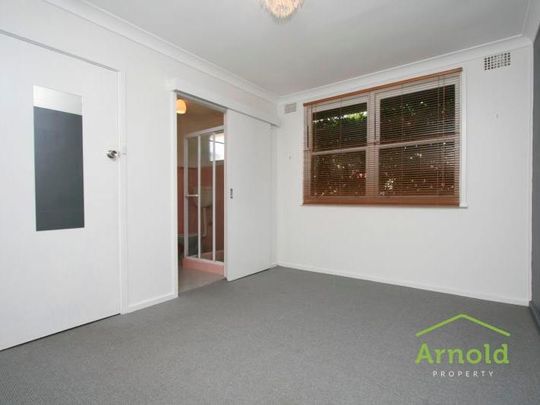 PERFECT LOCATION FOR SUMMER - 1 BED MEREWETHER - Photo 1