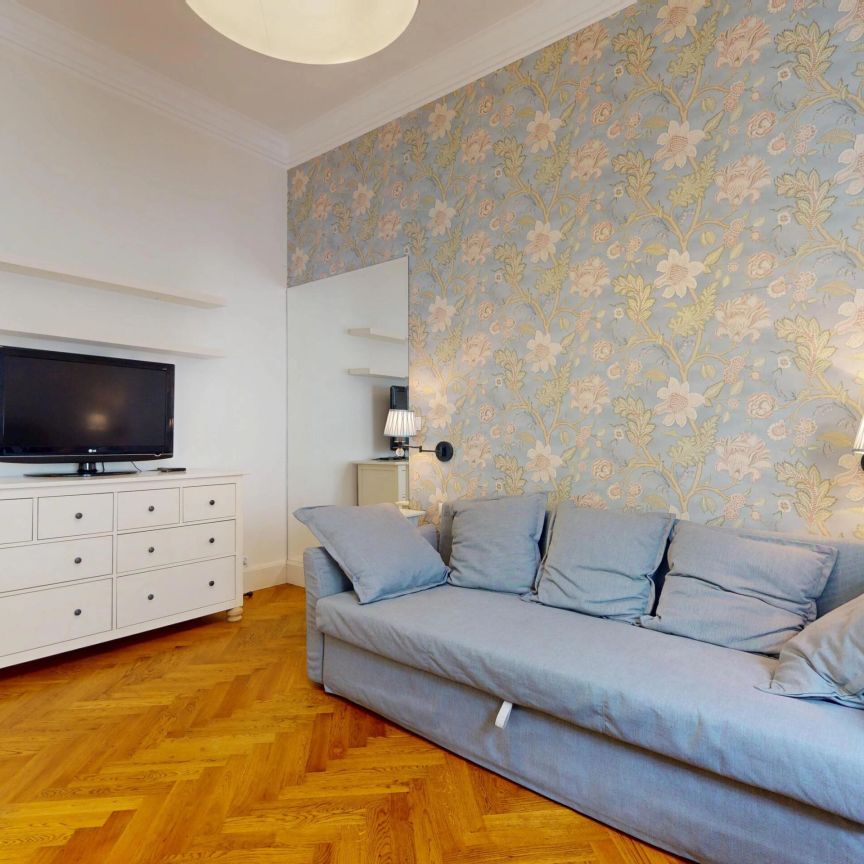 Stylowa kawalerka w centrum Gliwic|Aleja Korfantego|wszędzie blisko - Photo 1