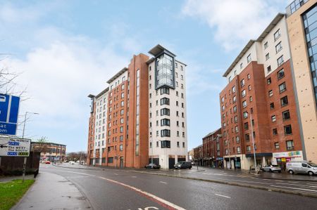 502 College Central, 4 College Avenue, Belfast, BT1 6BD - Photo 3