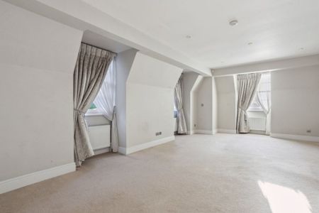 3 bedroom flat to rent - Photo 3