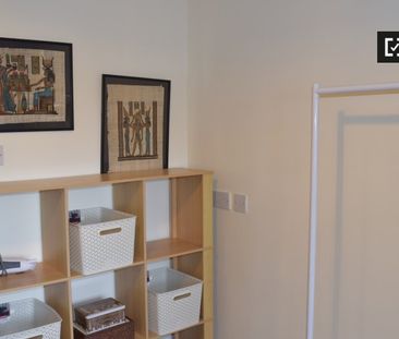 Room for rent in 5-bedroom apartment in Portmarnock, Dublin - Photo 4