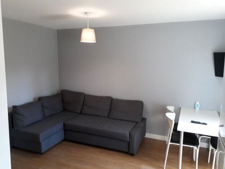 Kilby Mews, Central - Photo 2