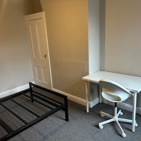 4 Bed Terraced House, Great Western Street, M14 - Photo 1