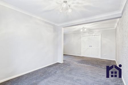 3 bedroom semi-detached house to rent - Photo 4