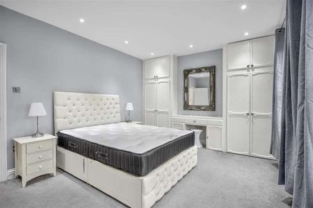 Queenstown Road, London, SW8 - Photo 5