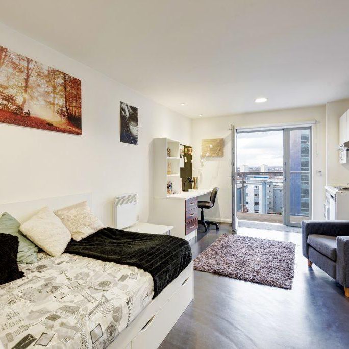 Studio to rent - Photo 1