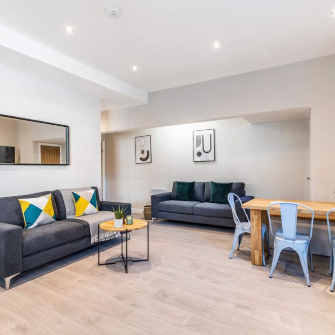 18a Blenheim Square, Leeds, LS2 9AR - Photo 1