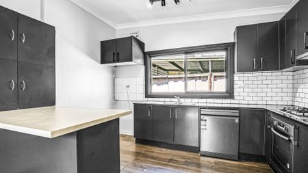 Neat Two Bedroom Family Home in Prime Punchbowl Location - Photo 3