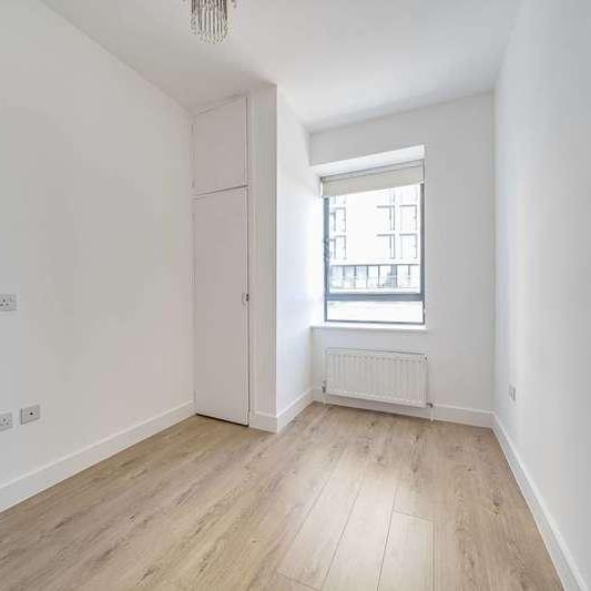 Ballards Lane, North Finchley, N12 - Photo 1