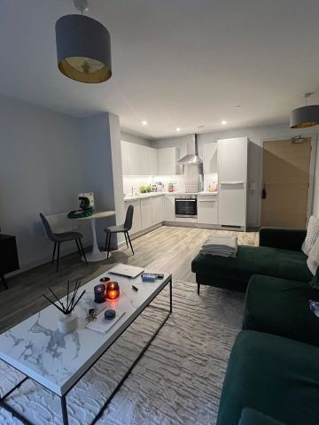 1 Bed Flat, The Quays, M50 - Photo 2