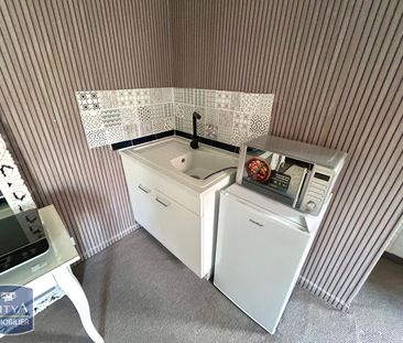 Location Appartement 1 pièce 18m² CHERBOURG-EN-COTENTIN 50100 - Photo 2