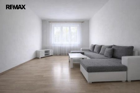 Pronájem bytu 1+1 Adamov – výborná dostupnost do Brna i Blanska - Fotografie 2