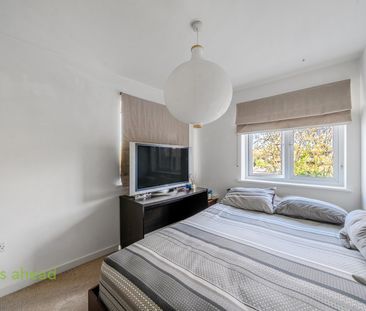 Paxton Place, London, SE27 - Photo 3