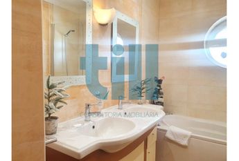 Apartamento T4 em Porto