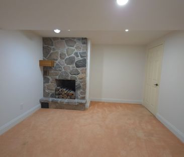 For Lease - 15 Karen Ann Crescent, Toronto, Ontario - Photo 2