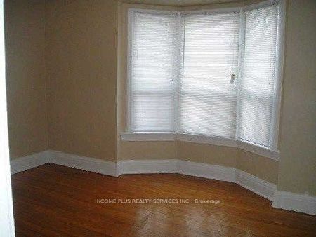 For Lease - 176 Westmount Avenue Unit# Upper, Toronto, Ontario - Photo 2