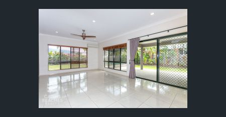 Private Family Home - Photo 2